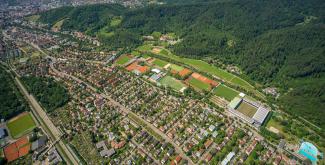 Luftaufnahme des Stadtteils Waldsee in Freiburg